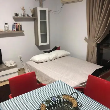 Theseaviewapartamentsvlore Lägenhet *