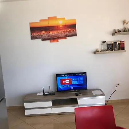 Theseaviewapartamentsvlore Lägenhet *