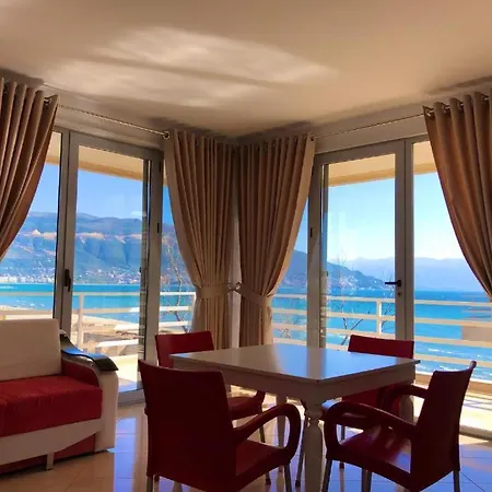 Theseaviewapartamentsvlore